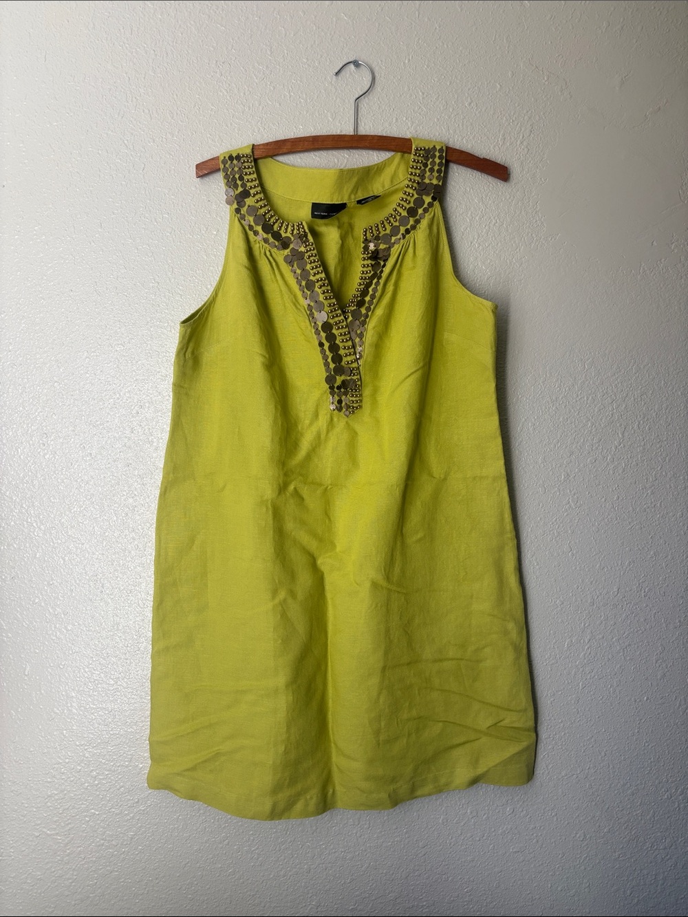 Size M New York & Company Linen/Rayon Embellished Neck Sleeveless Dress
